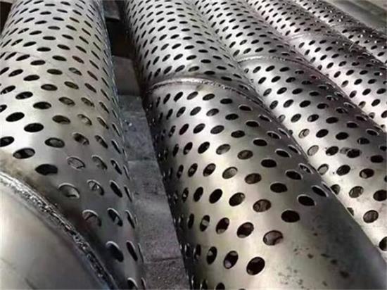 阿坝圆孔滤水管厂家